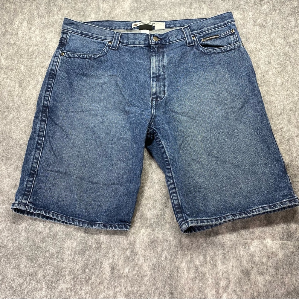 Harley Davidson Mens Medium Wash Standard Length Blue Jeans Shorts Size 40‎